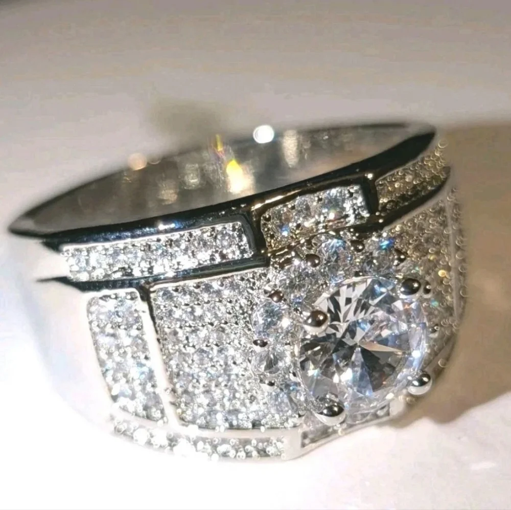 Elegant Men's 4 Ct Lab Created Diamond Blinged Out 925 Silver Wedding Band